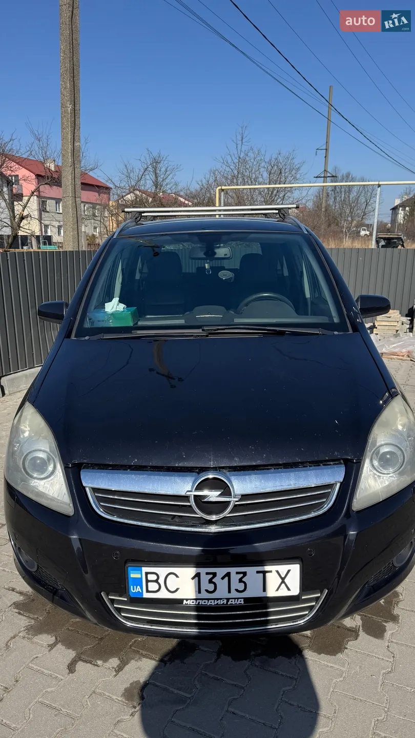 Opel Zafira, 2009