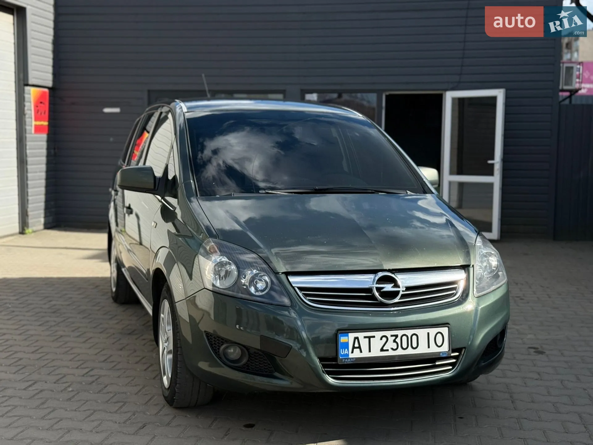 Opel Zafira, 2011