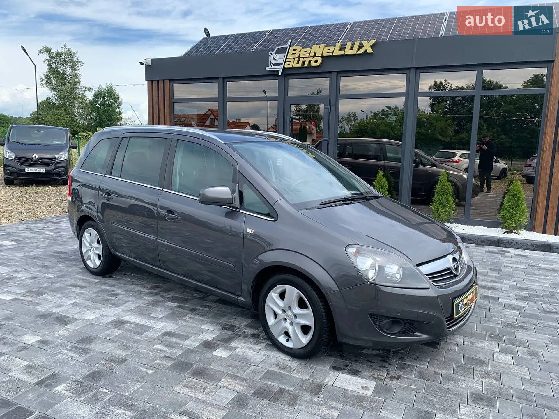 Opel Zafira, 2011