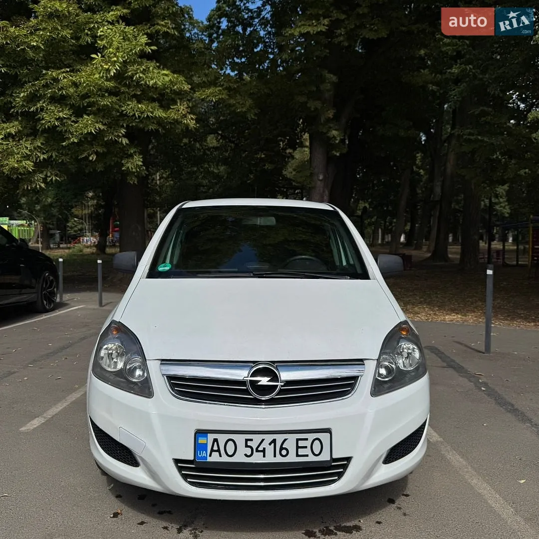 Opel Zafira, 2010