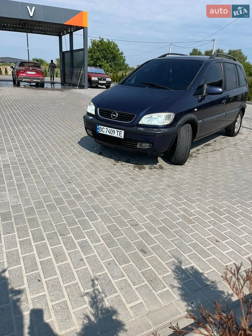 Opel Zafira, 2001