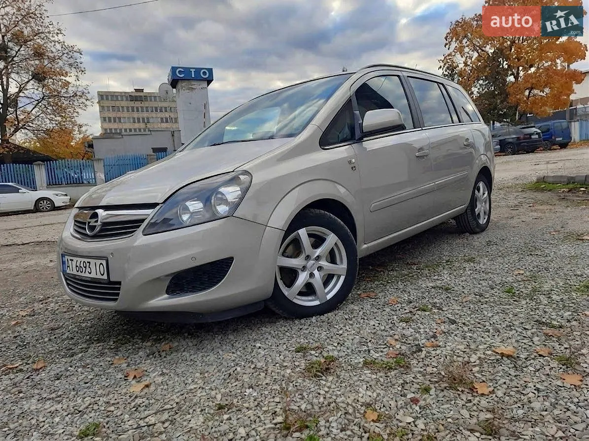 Opel Zafira, 2010