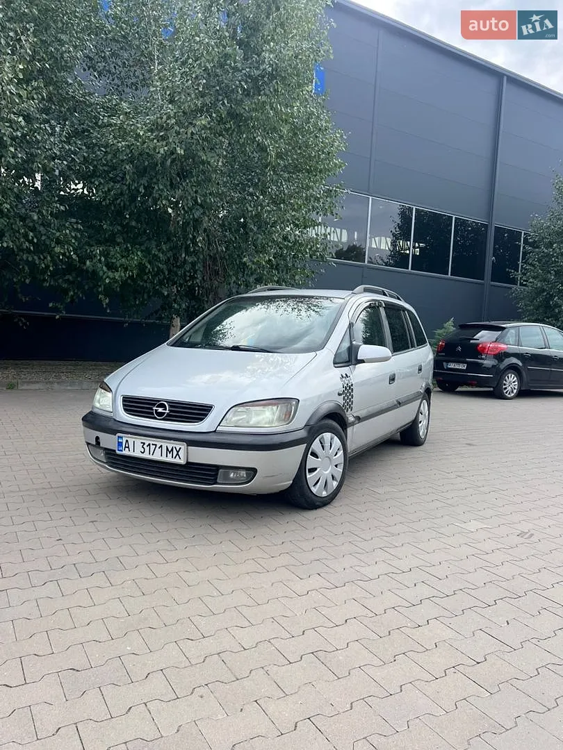 Opel Zafira, 2000