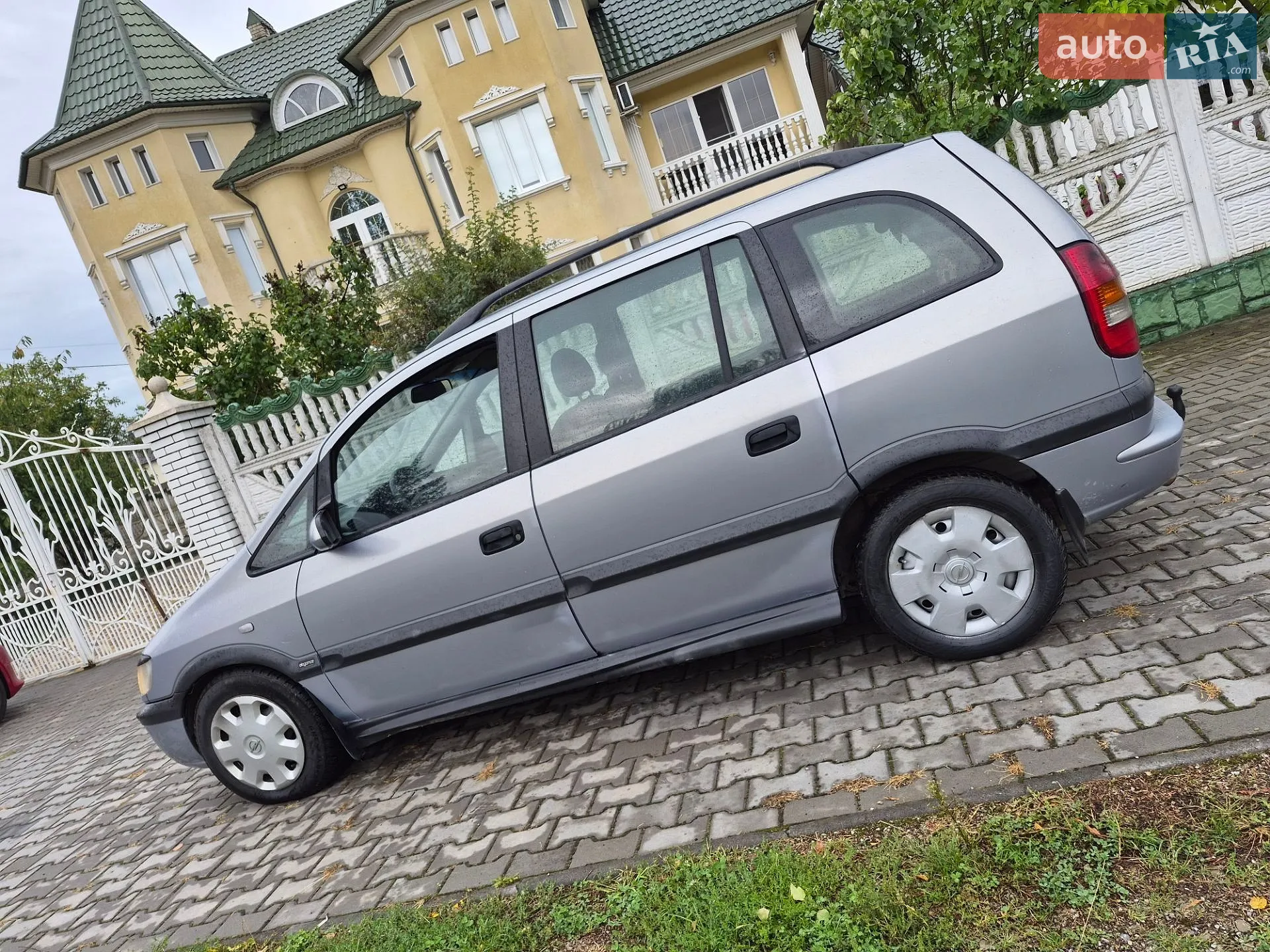 Opel Zafira, 2002