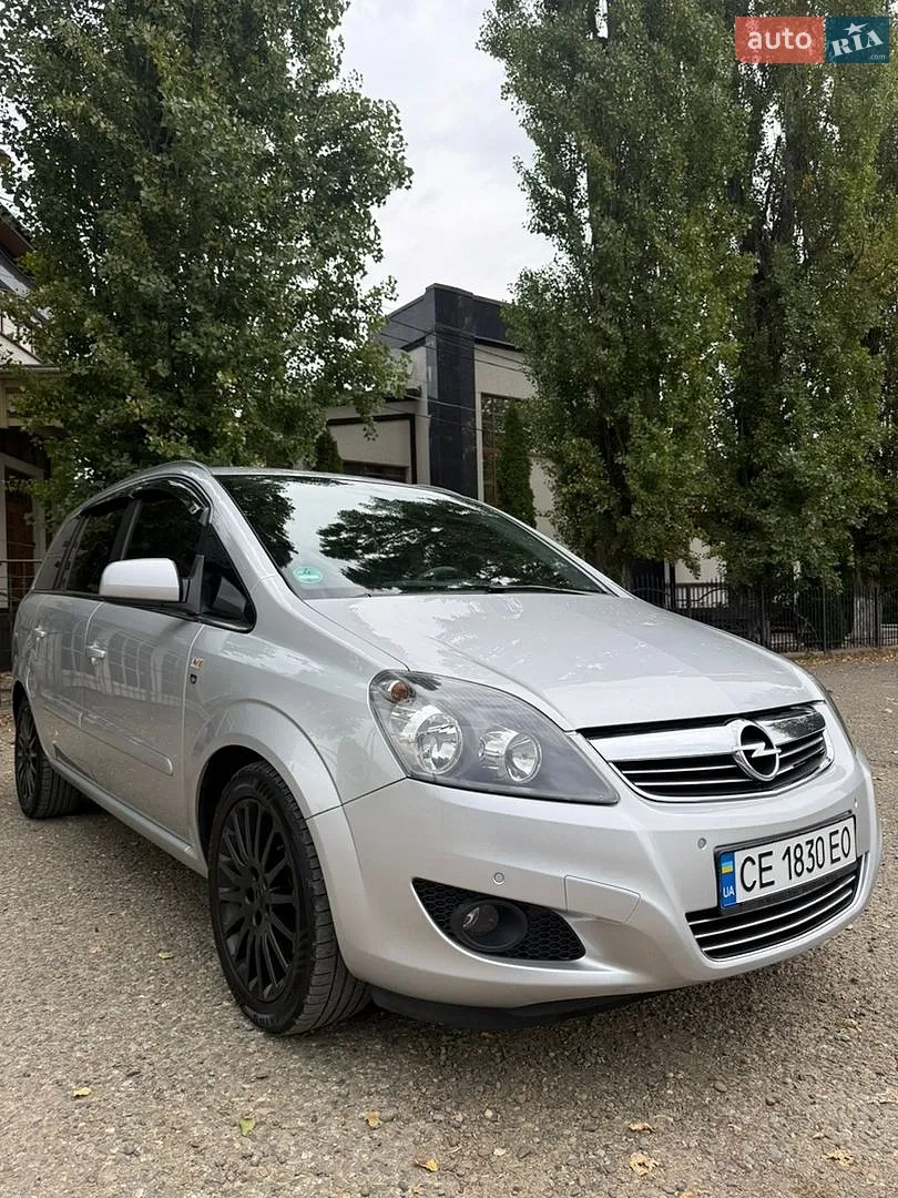 Opel Zafira, 2010