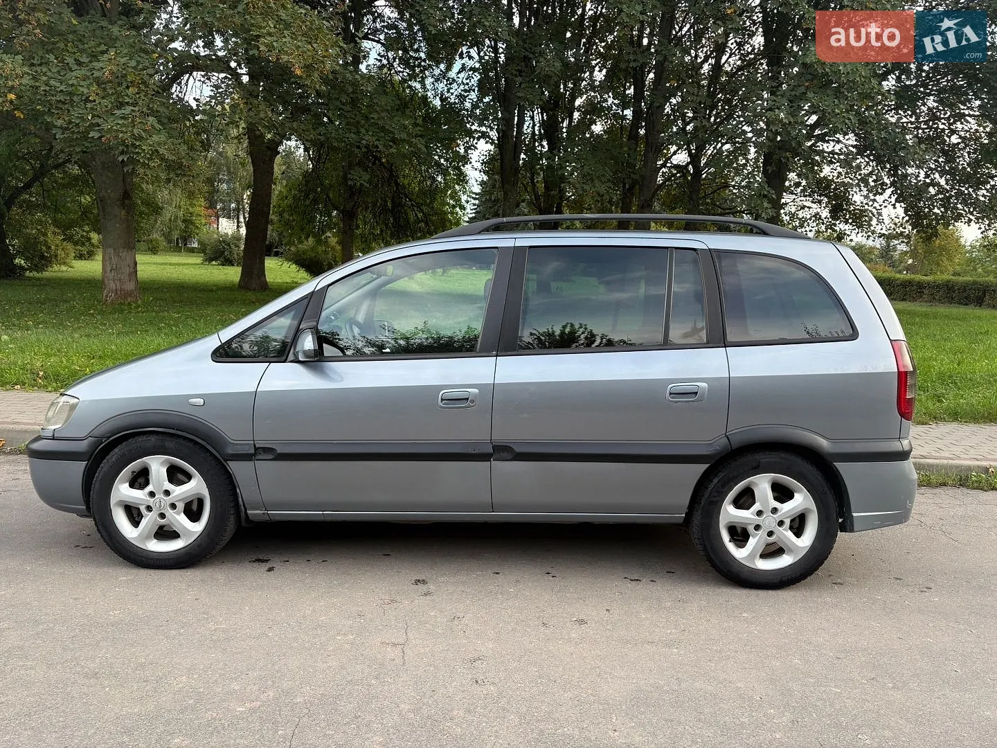 Opel Zafira, 2003