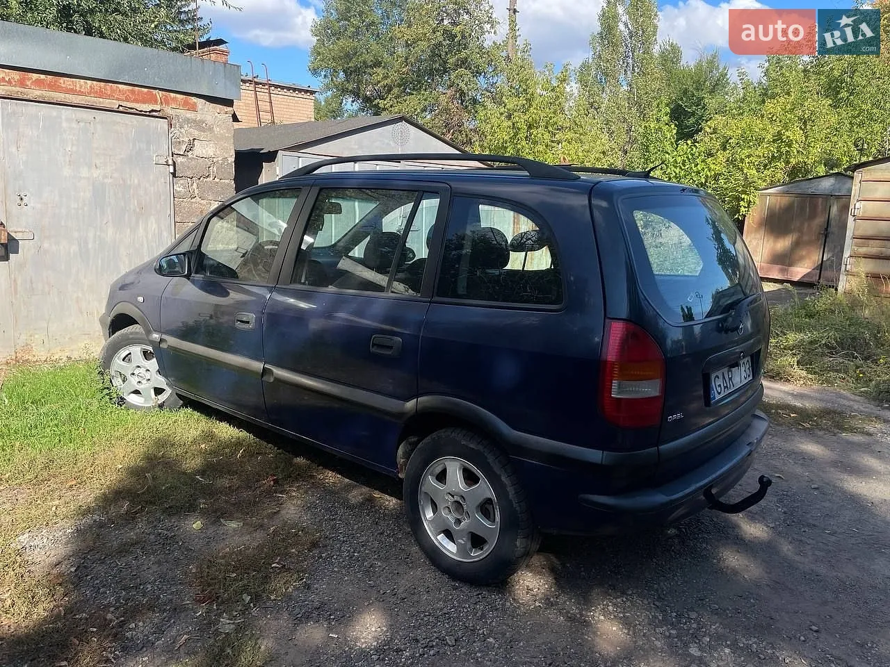 Opel Zafira, 2002
