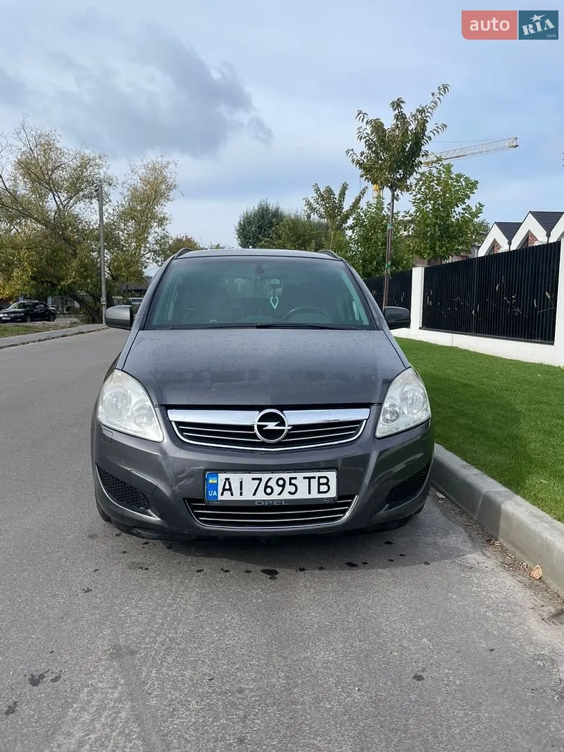 Opel Zafira, 2010