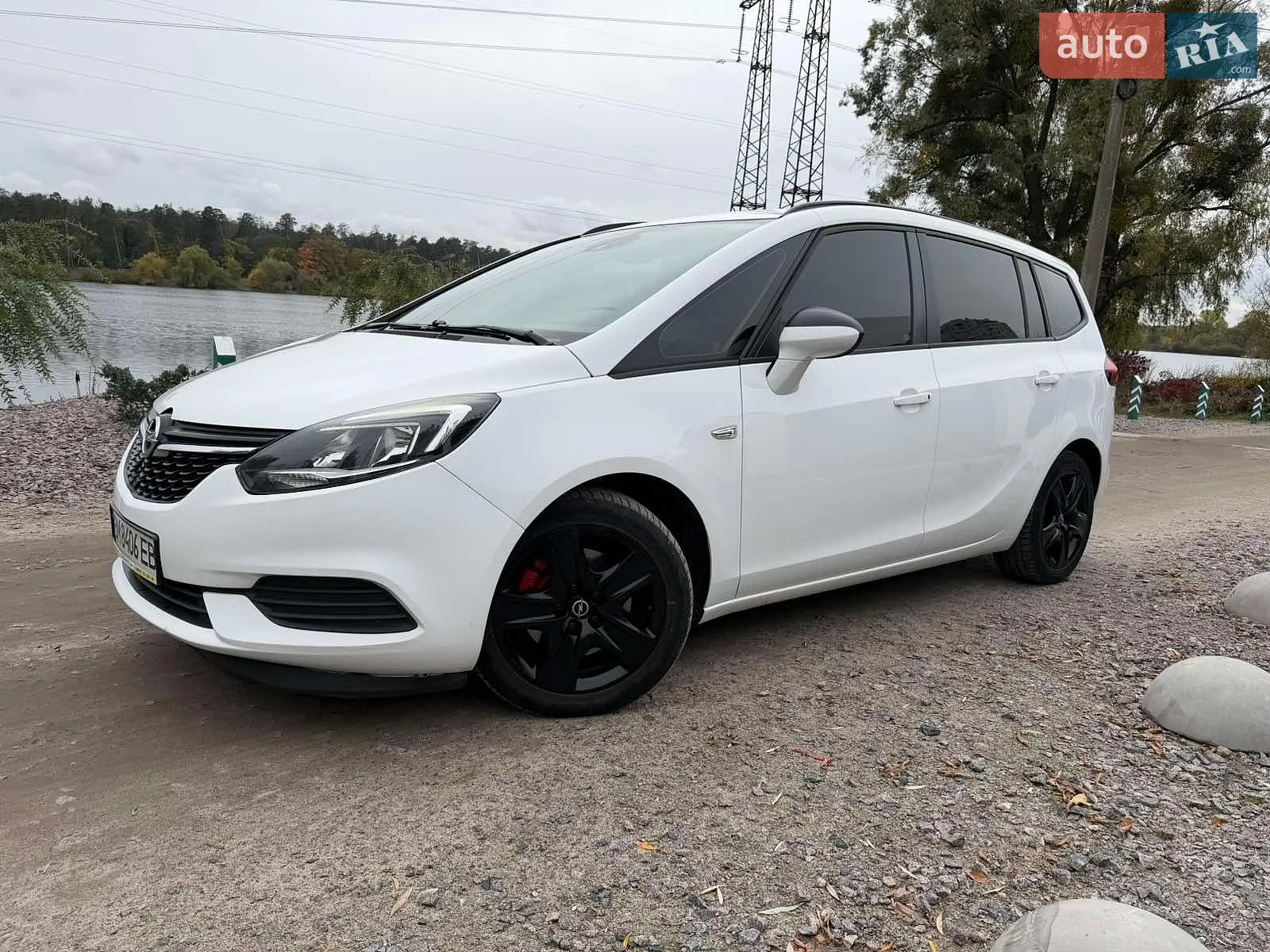Opel Zafira, 2017