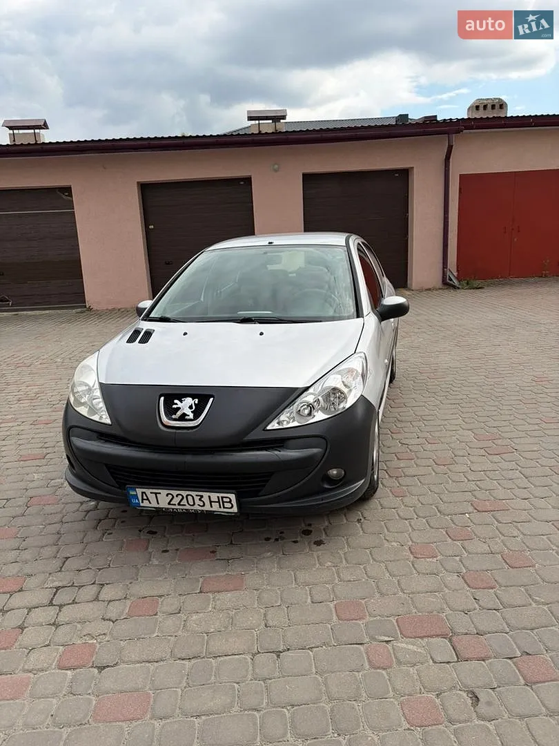 Peugeot 206 plus, 2011