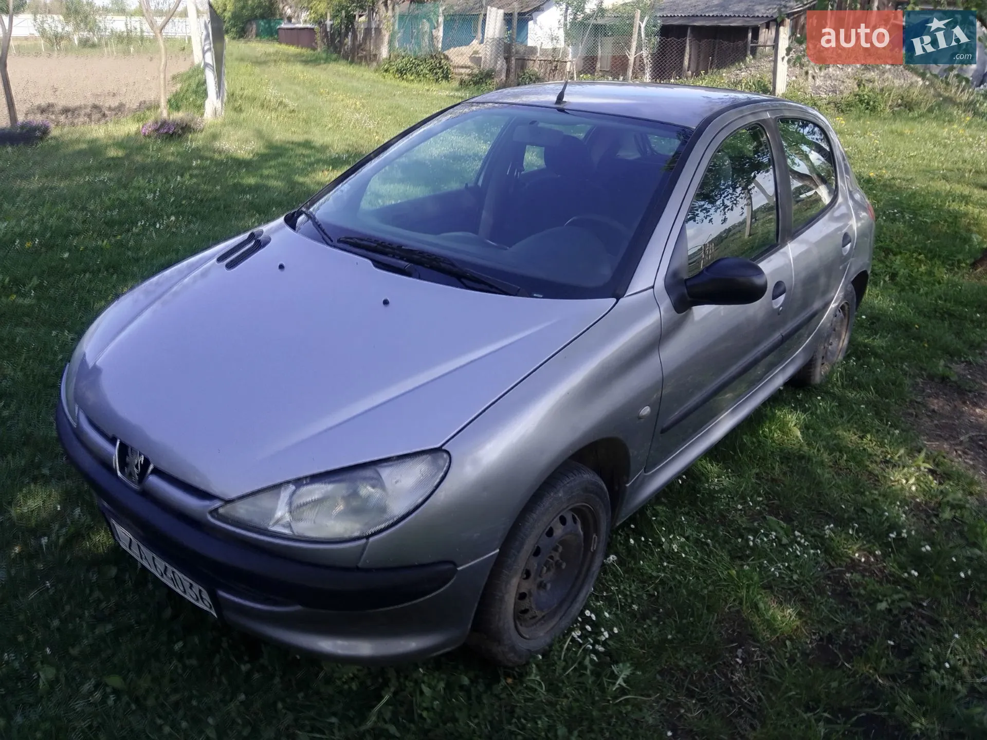 Peugeot 206, 2001