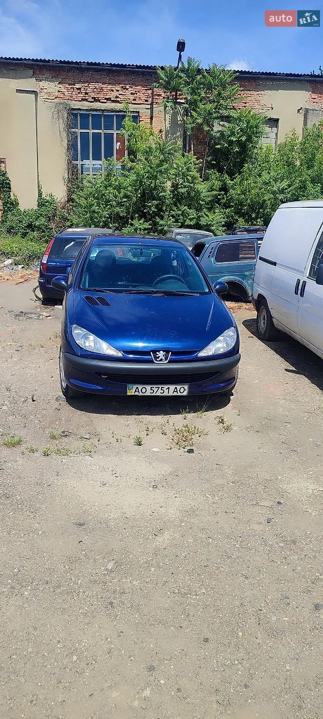 Peugeot 206, 2000