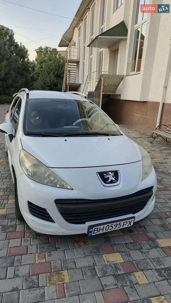 Peugeot 207, 2010