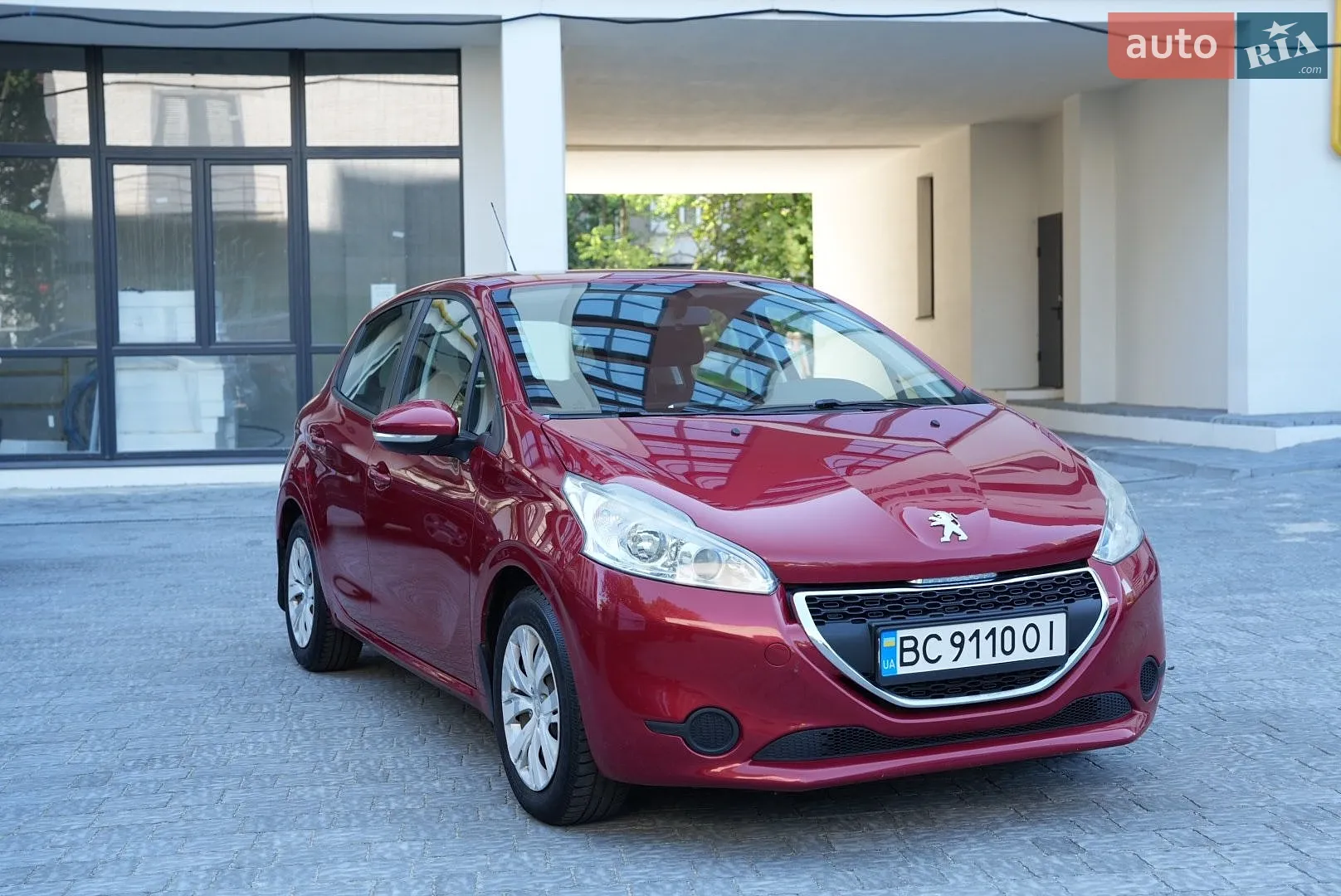 Peugeot 208, 2013
