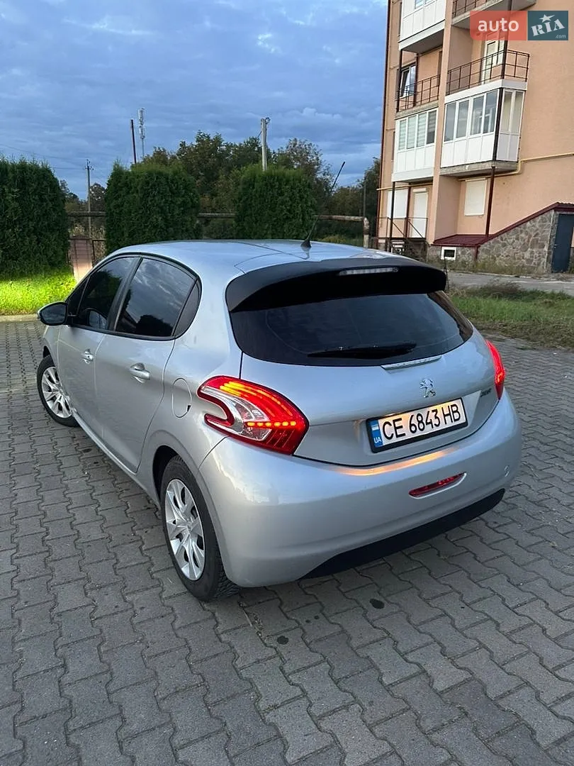 Peugeot 208, 2013