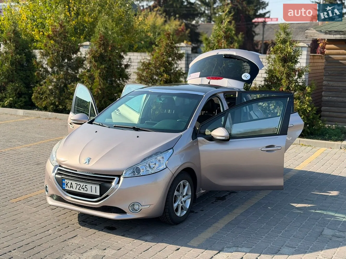 Peugeot 208, 2014