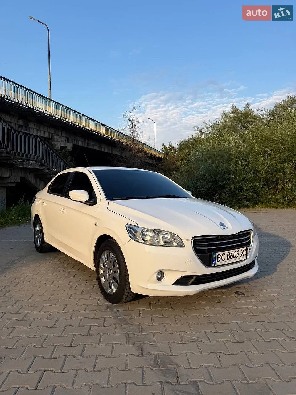 Peugeot 301, 2016