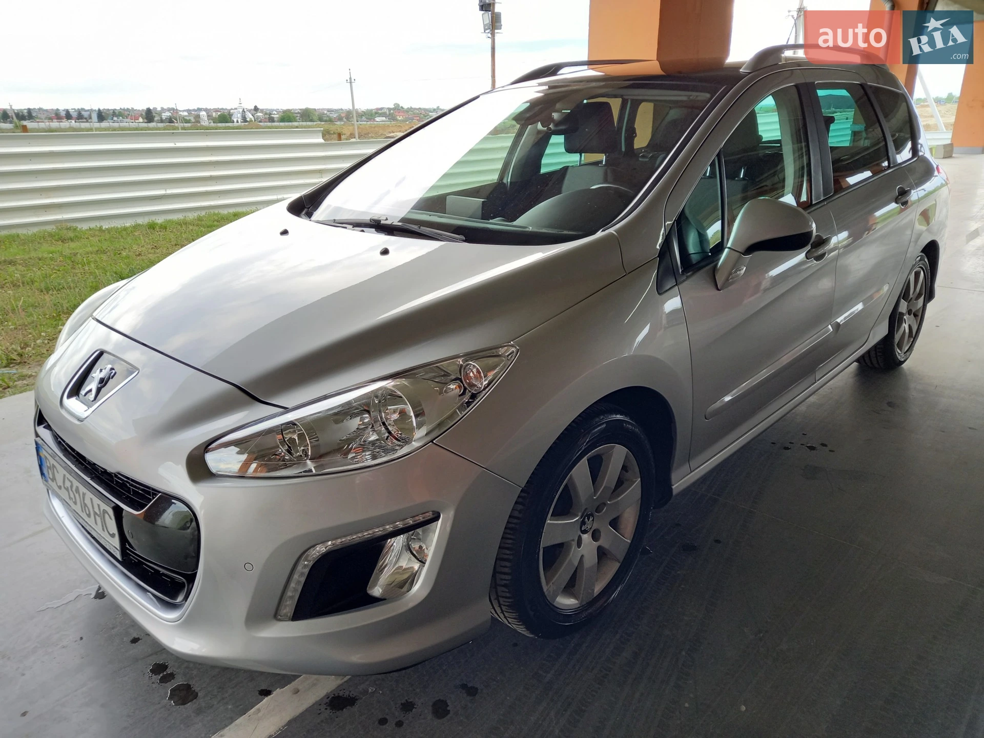 Peugeot 308, 2011