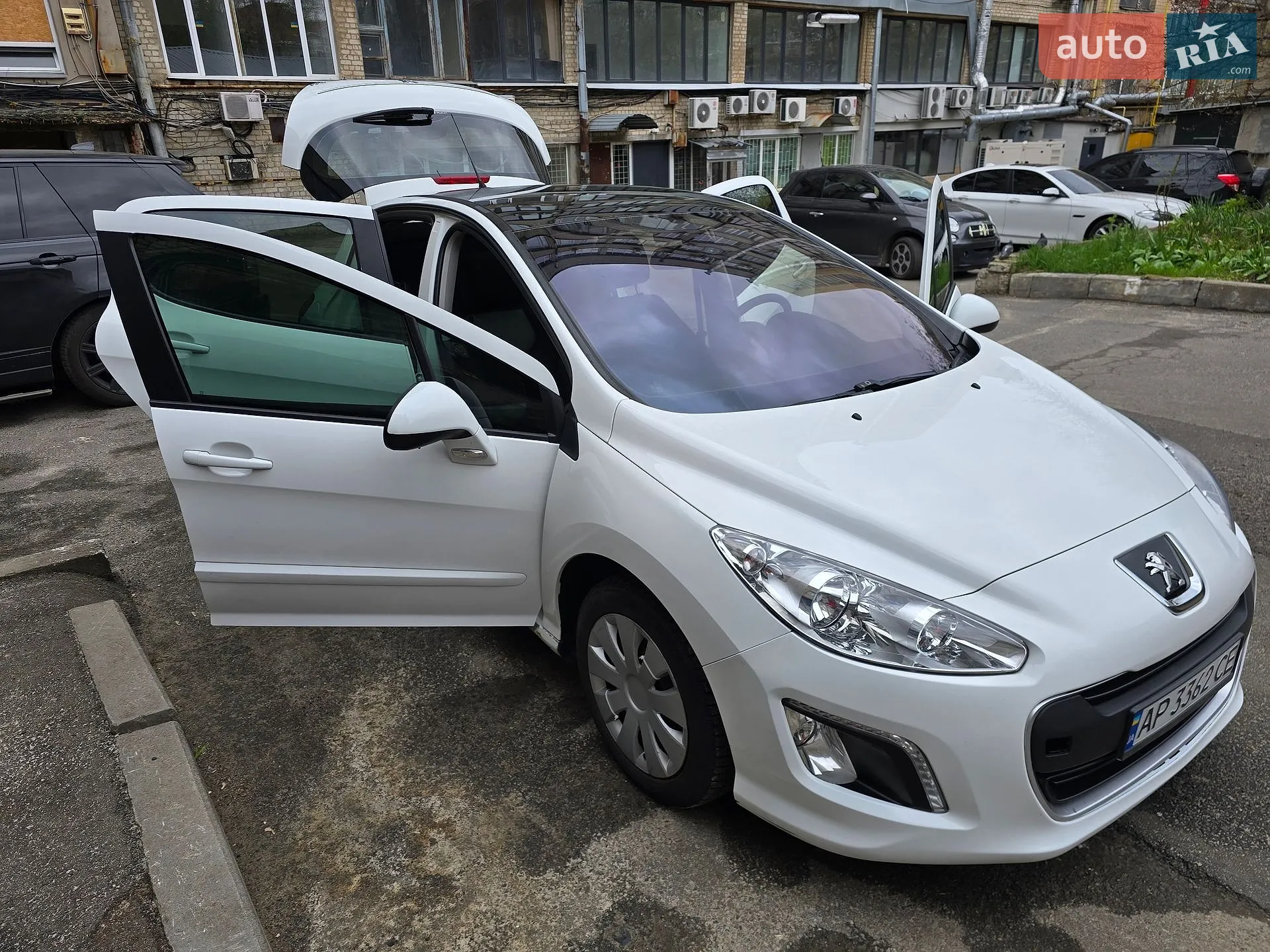 Peugeot 308, 2011