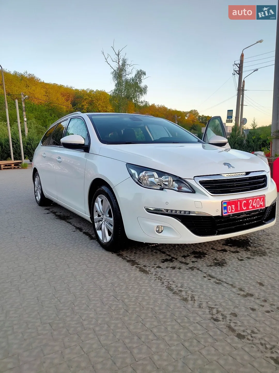 Peugeot 308, 2015