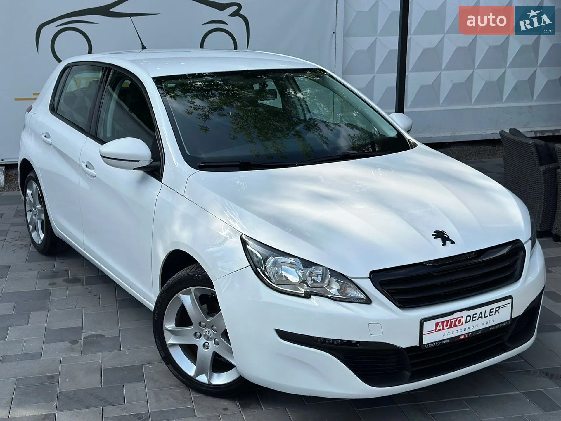 Peugeot 308, 2015