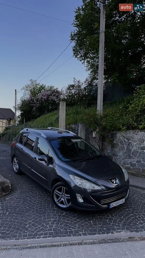 Peugeot 308, 2011