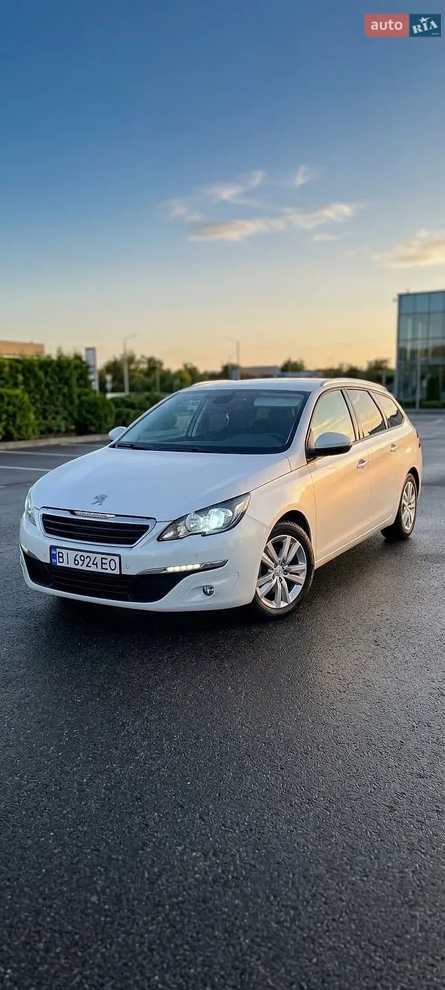 Peugeot 308, 2015