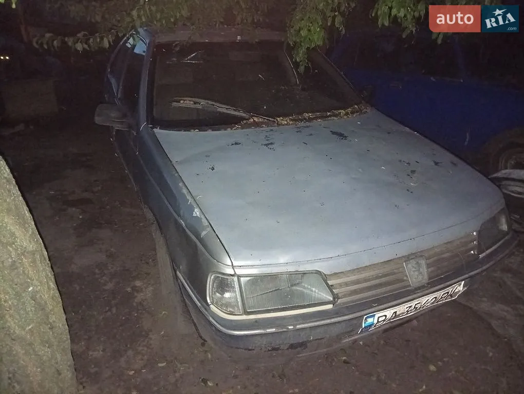 Peugeot 405, 1988