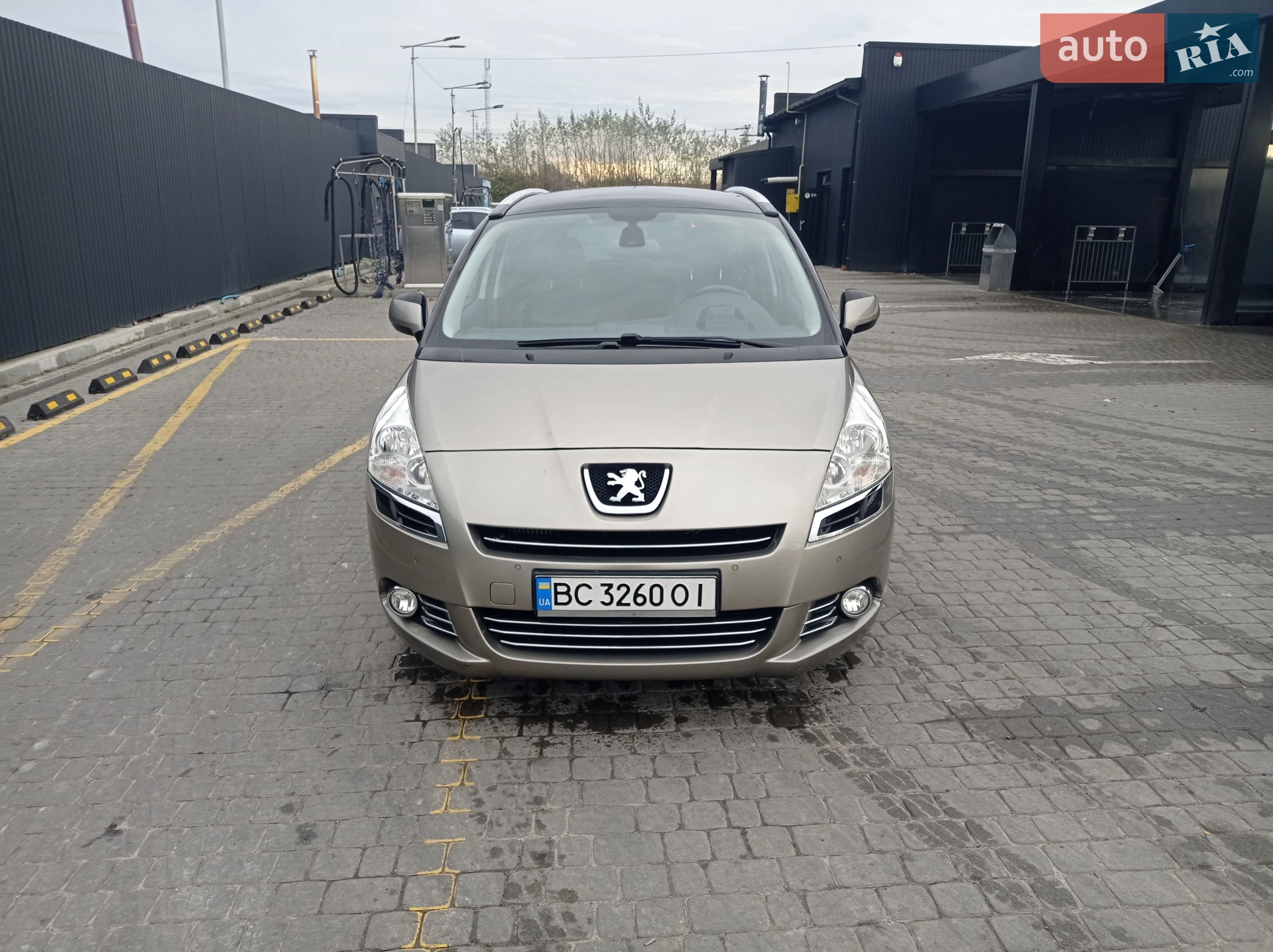 Peugeot 5008, 2010
