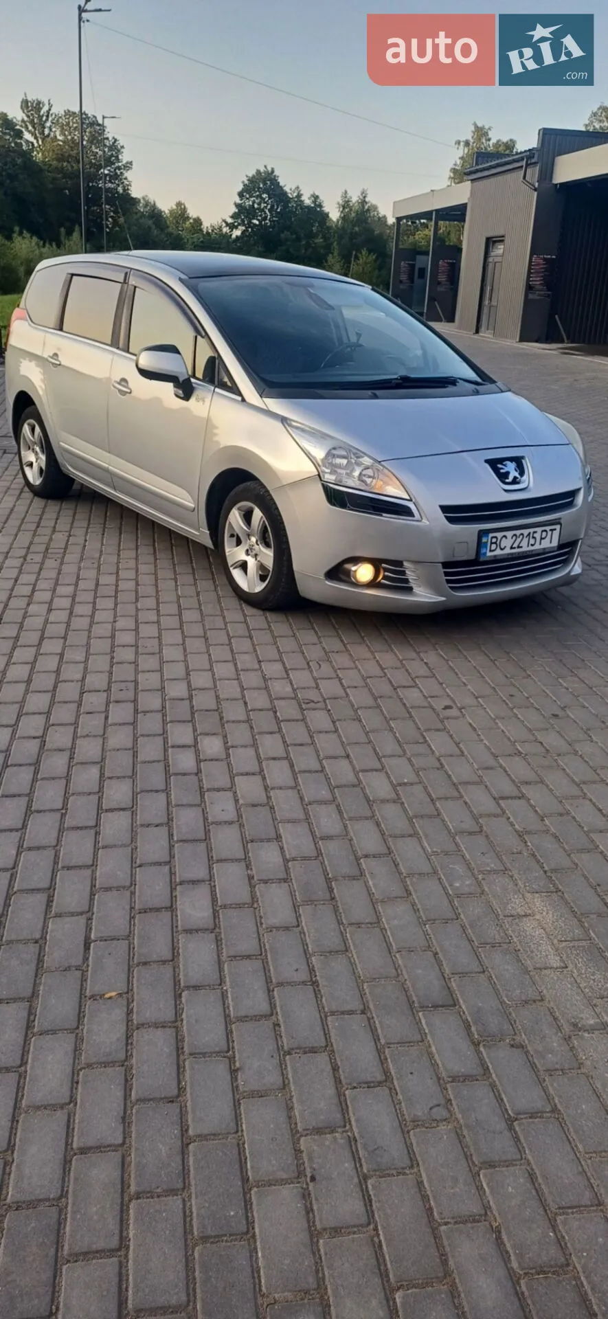 Peugeot 5008, 2011