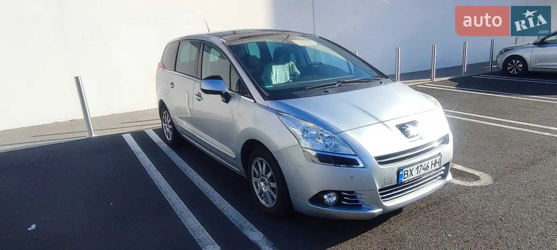 Peugeot 5008, 2010