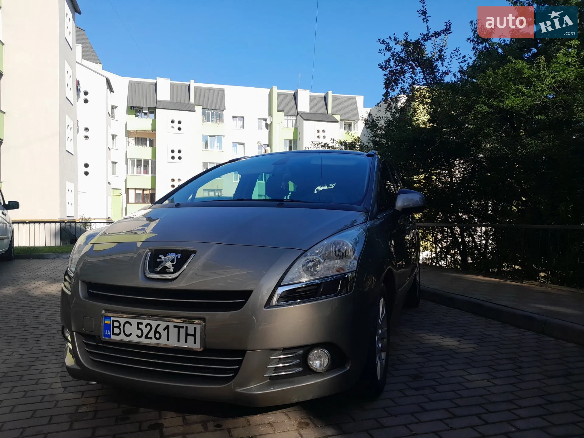 Peugeot 5008, 2010
