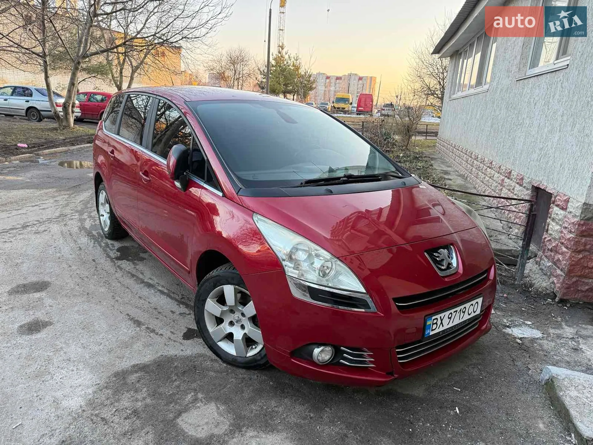Peugeot 5008, 2010