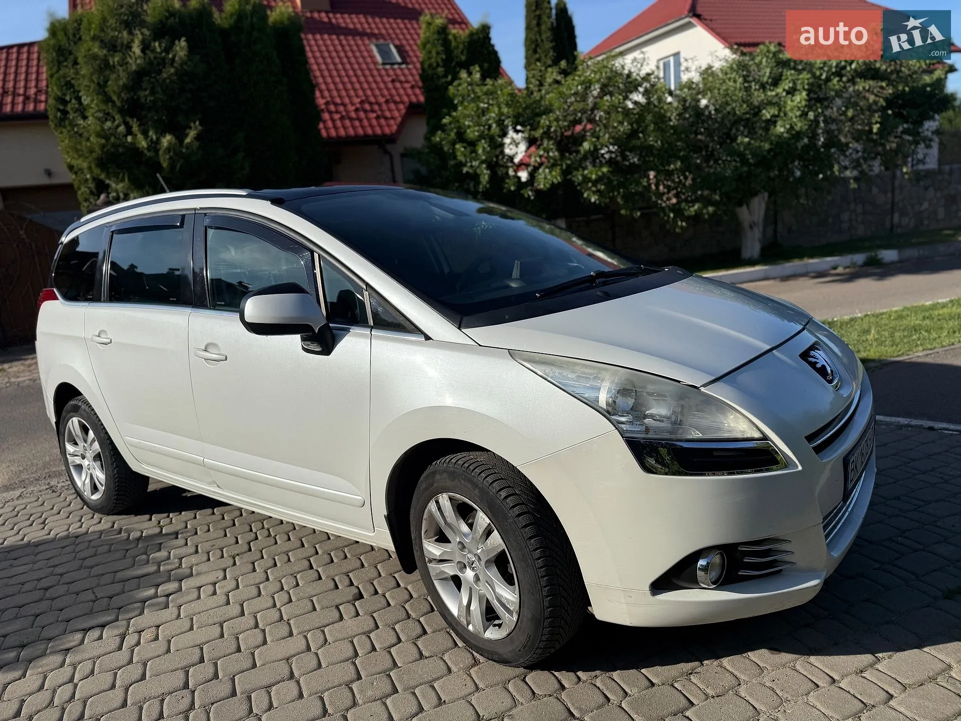Peugeot 5008, 2010