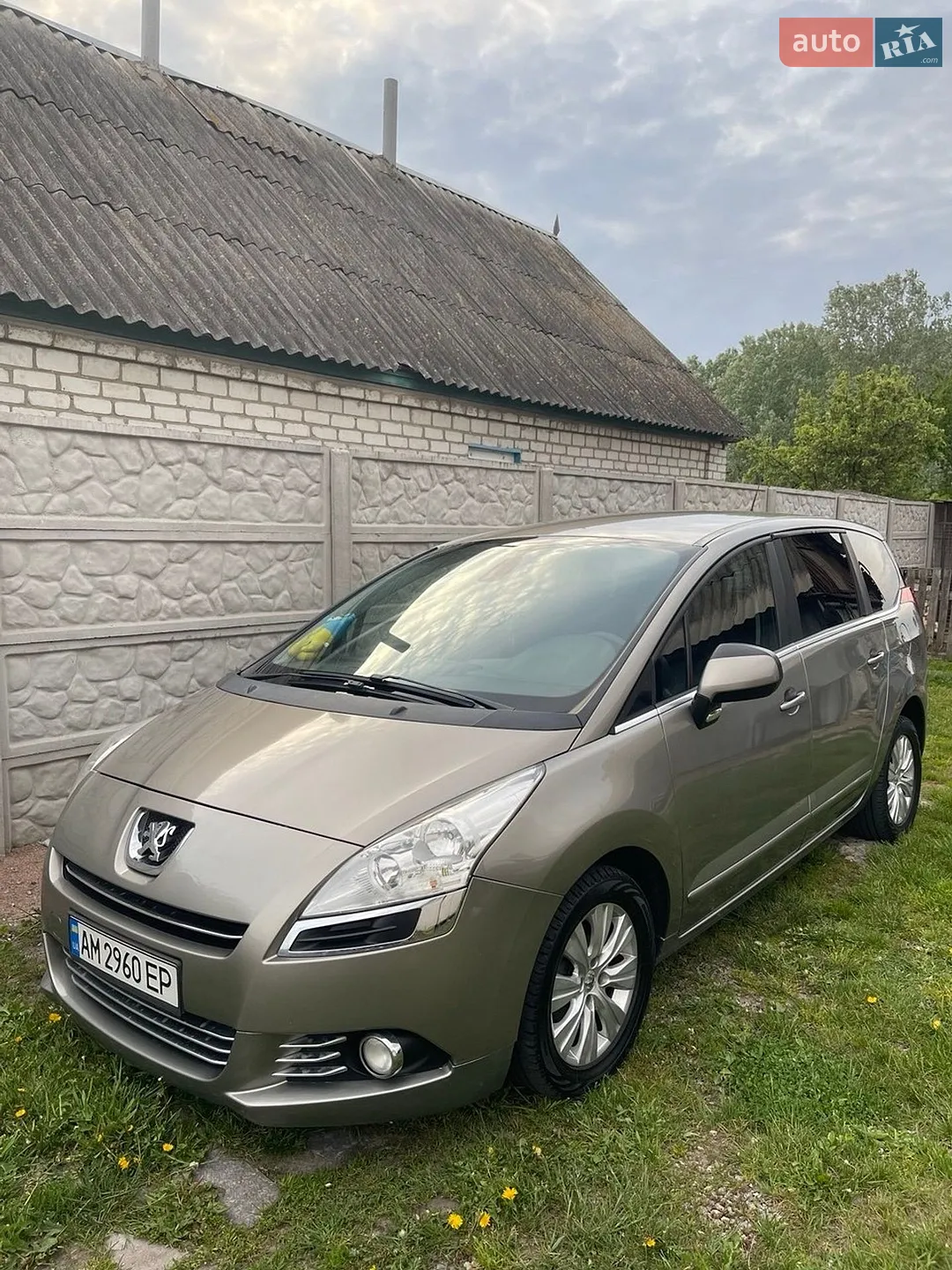 Peugeot 5008, 2012