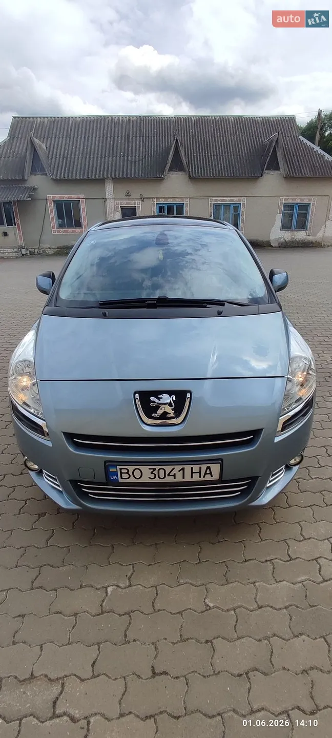 Peugeot 5008, 2010