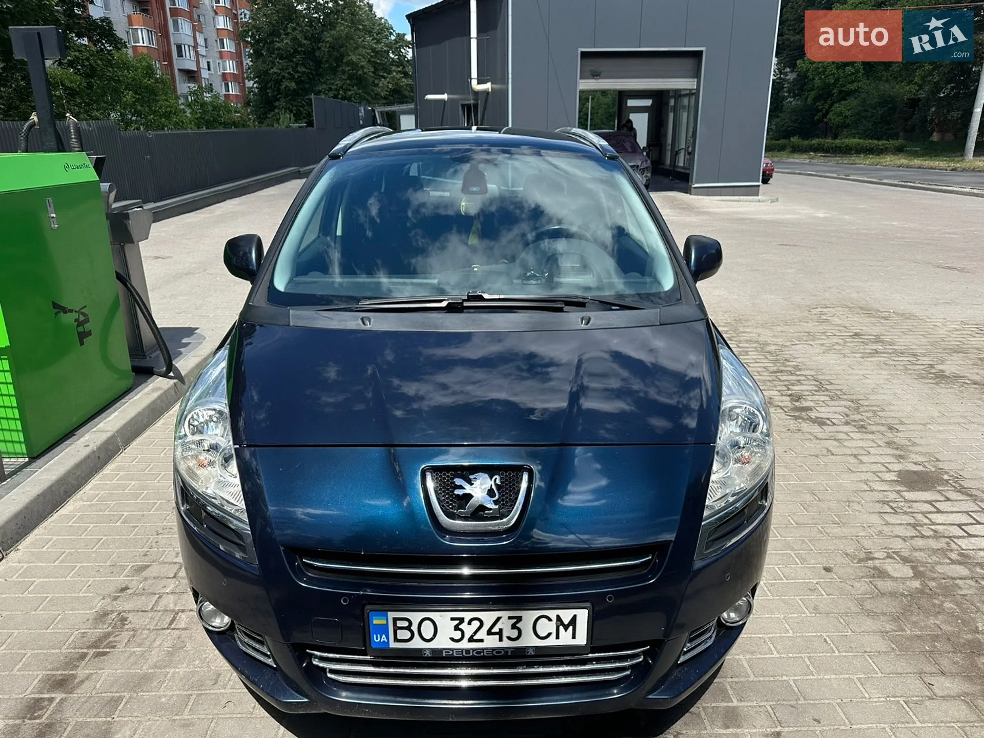 Peugeot 5008, 2011