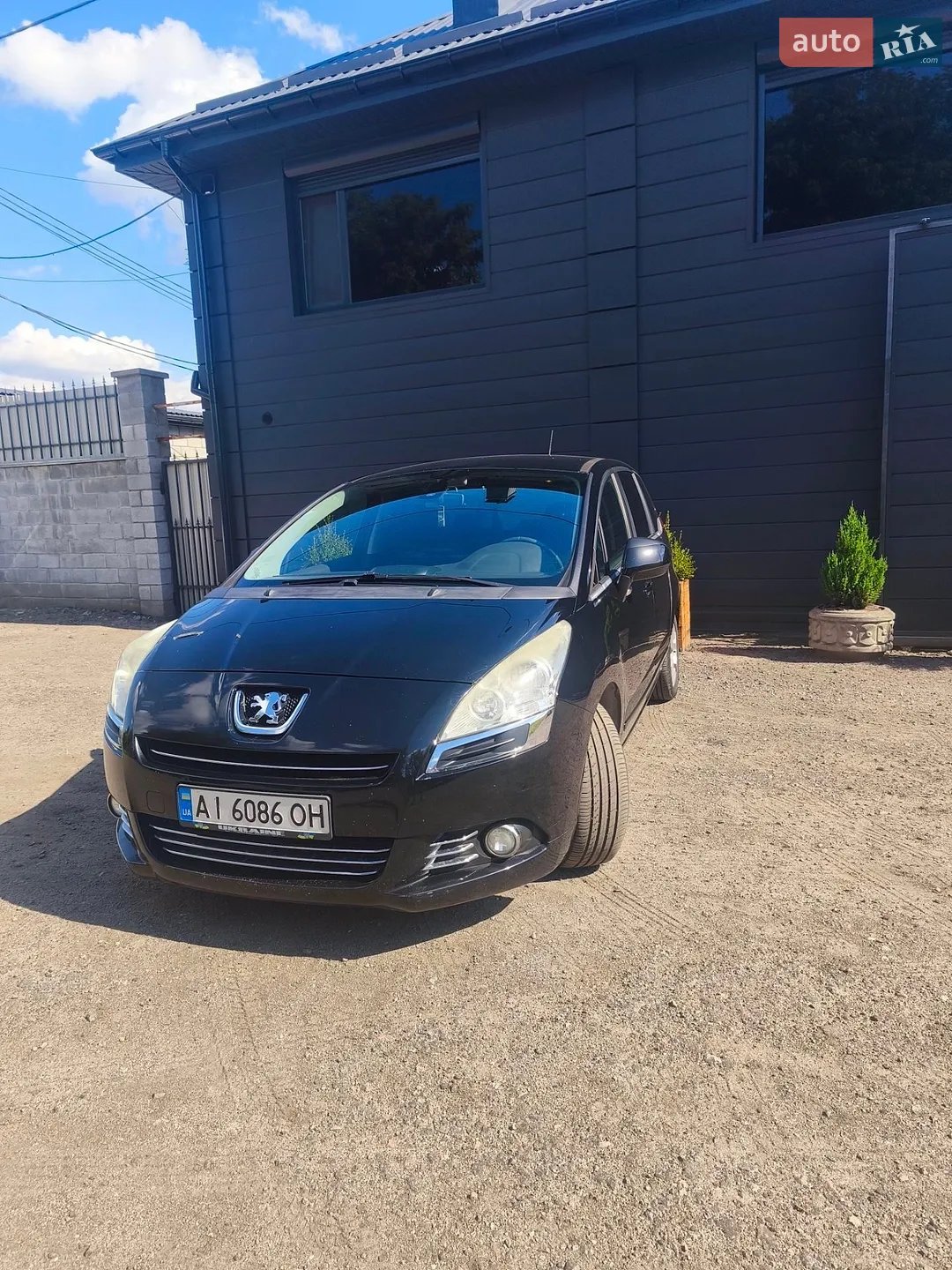 Peugeot 5008, 2012
