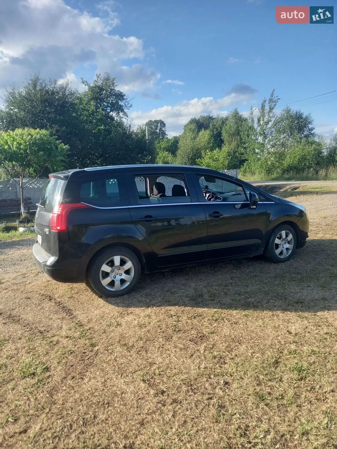 Peugeot 5008, 2011