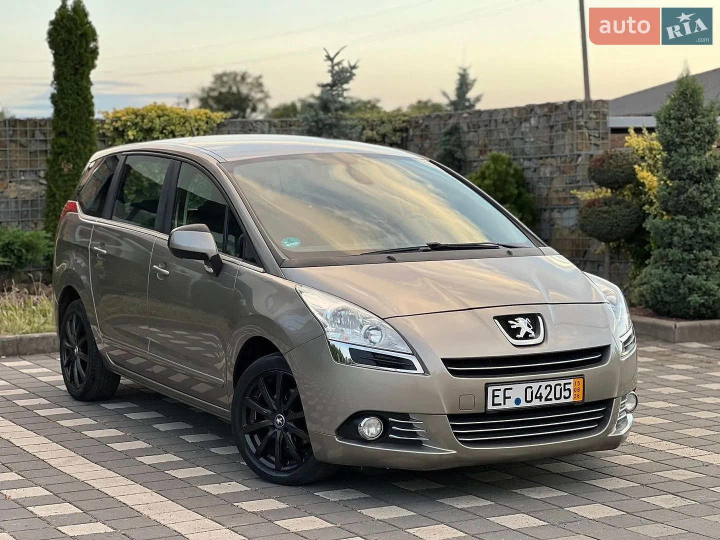 Peugeot 5008, 2012