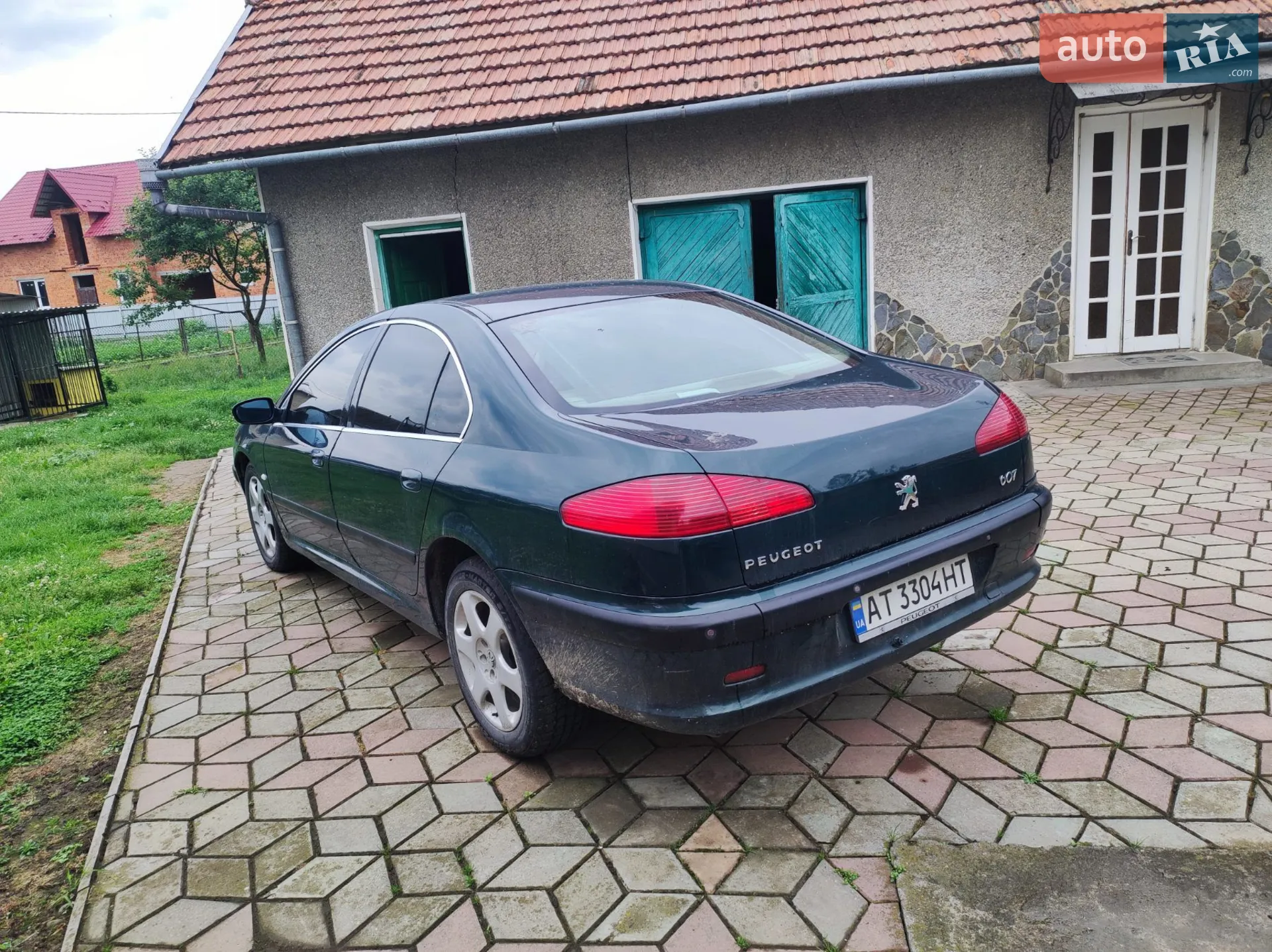 Peugeot 607, 2001