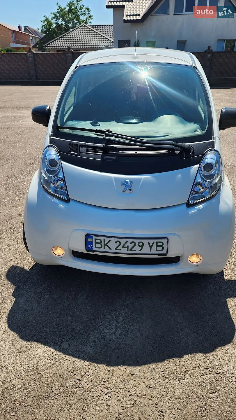 Peugeot iOn, 2010