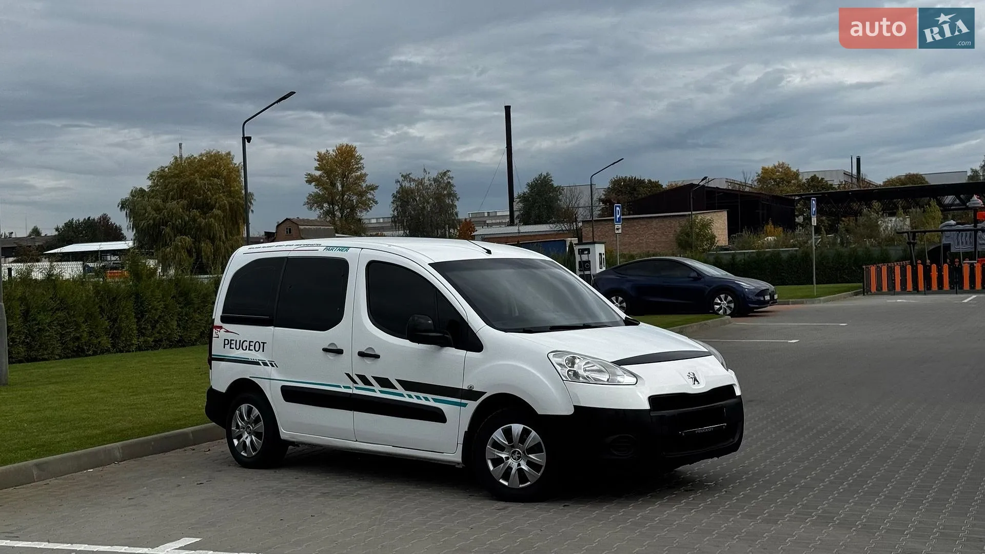Peugeot Partner, 2013