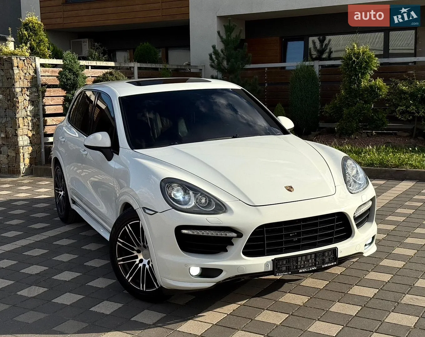 Porsche Cayenne, 2010