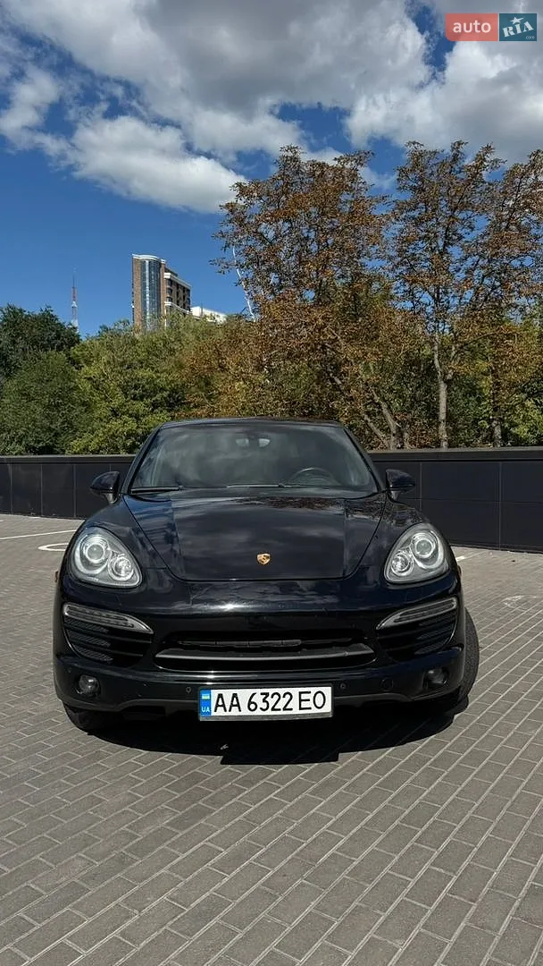 Porsche Cayenne, 2012