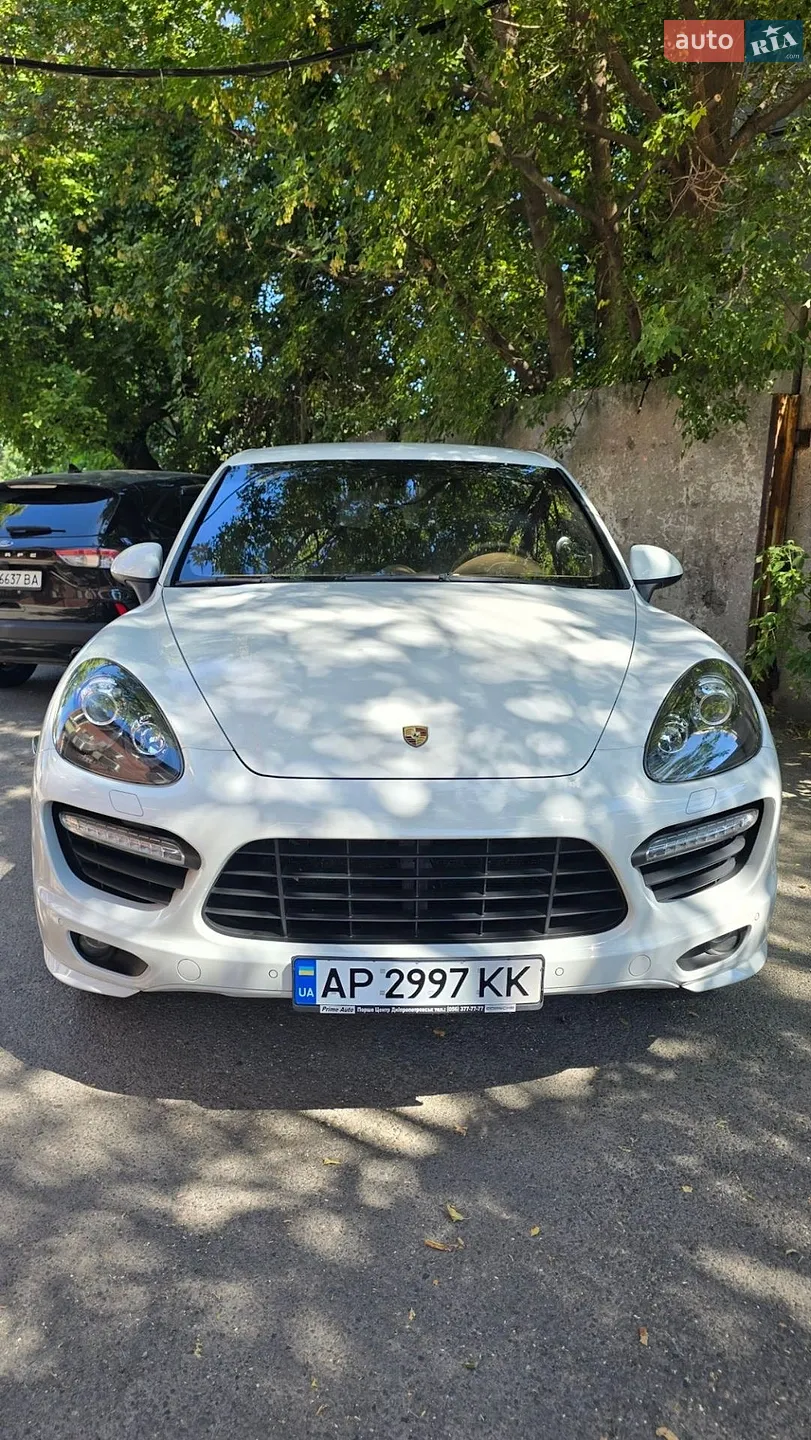 Porsche Cayenne, 2013
