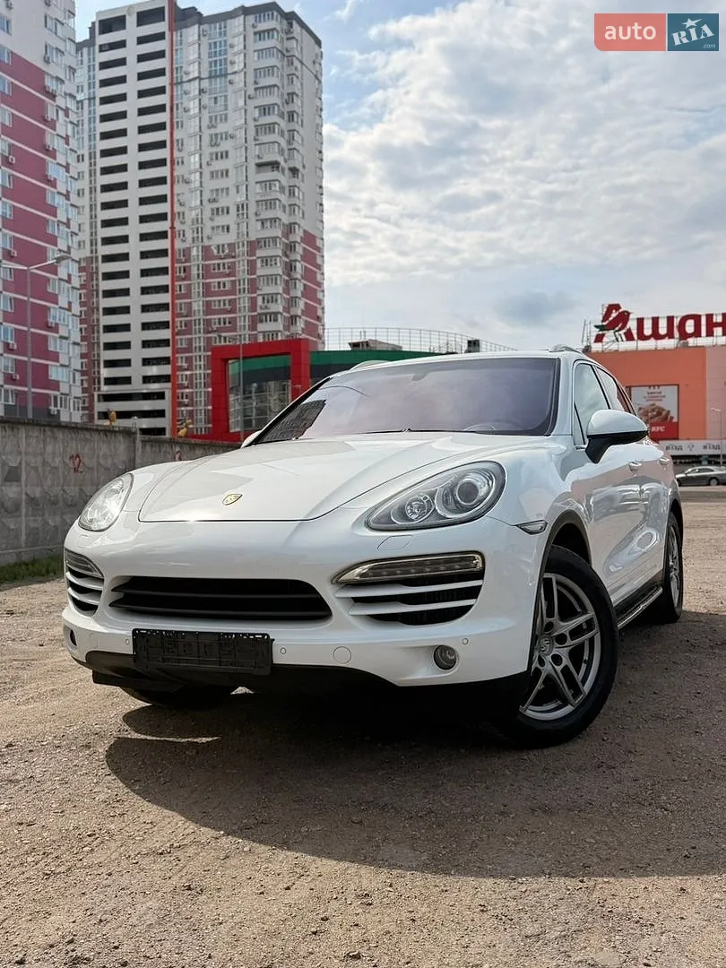Porsche Cayenne, 2013