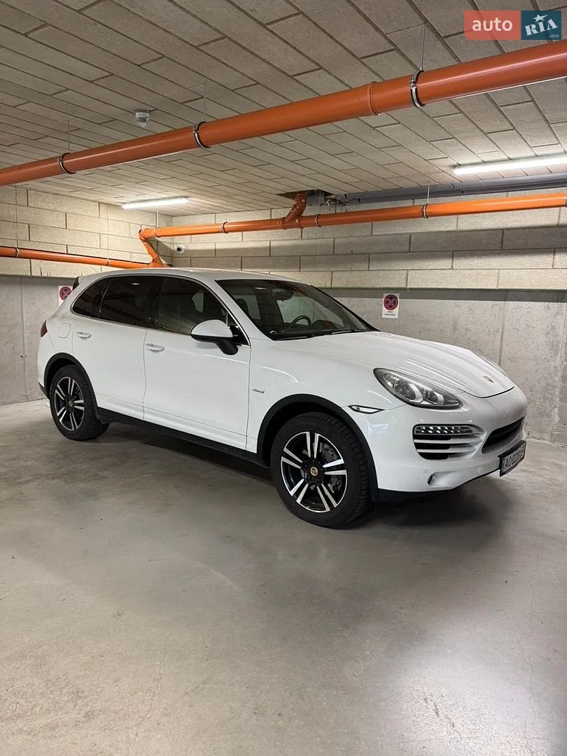 Porsche Cayenne, 2013