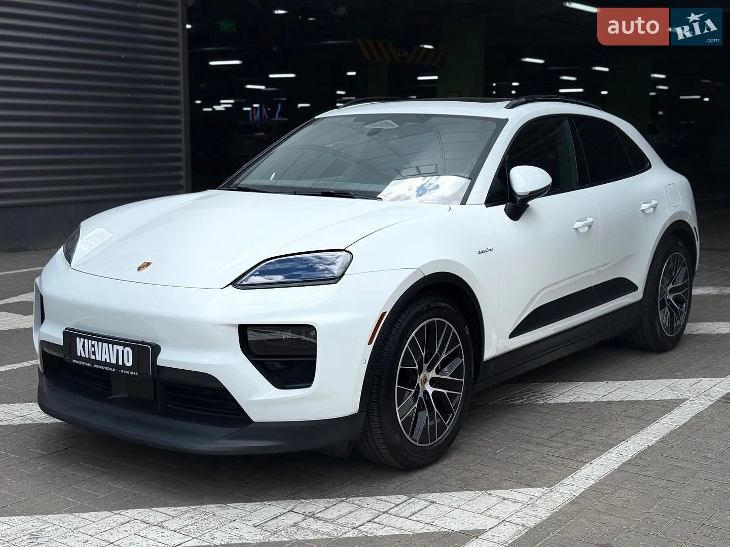 Porsche Macan, 2024