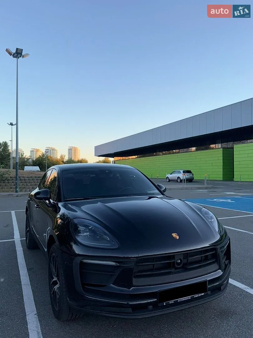 Porsche Macan, 2021